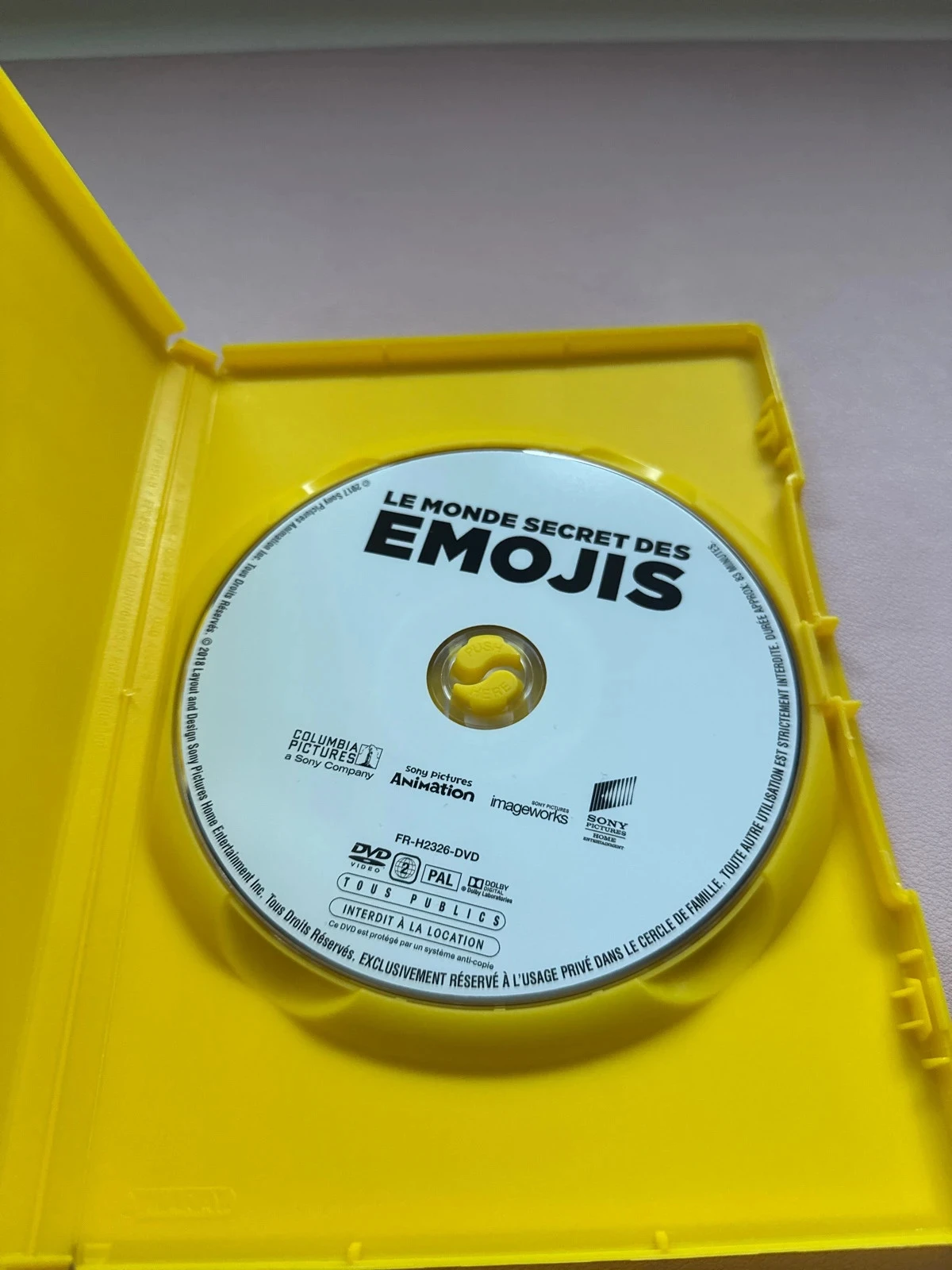 DVD – O Mundo Secreto dos Emojis (O Filme dos Emojis) – photo 2